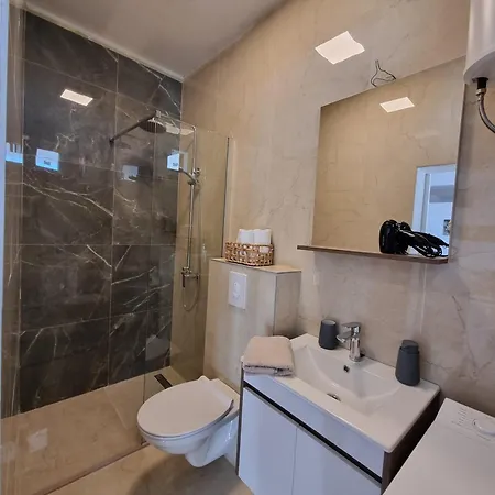 By The Sea - Porat, Makarska - 16763 *