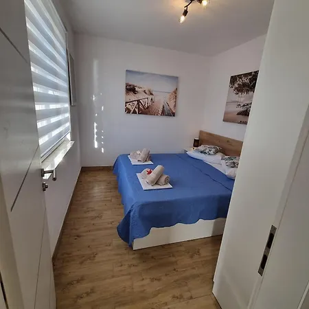 Apartment By The Sea - Porat, Makarska - 16763 *